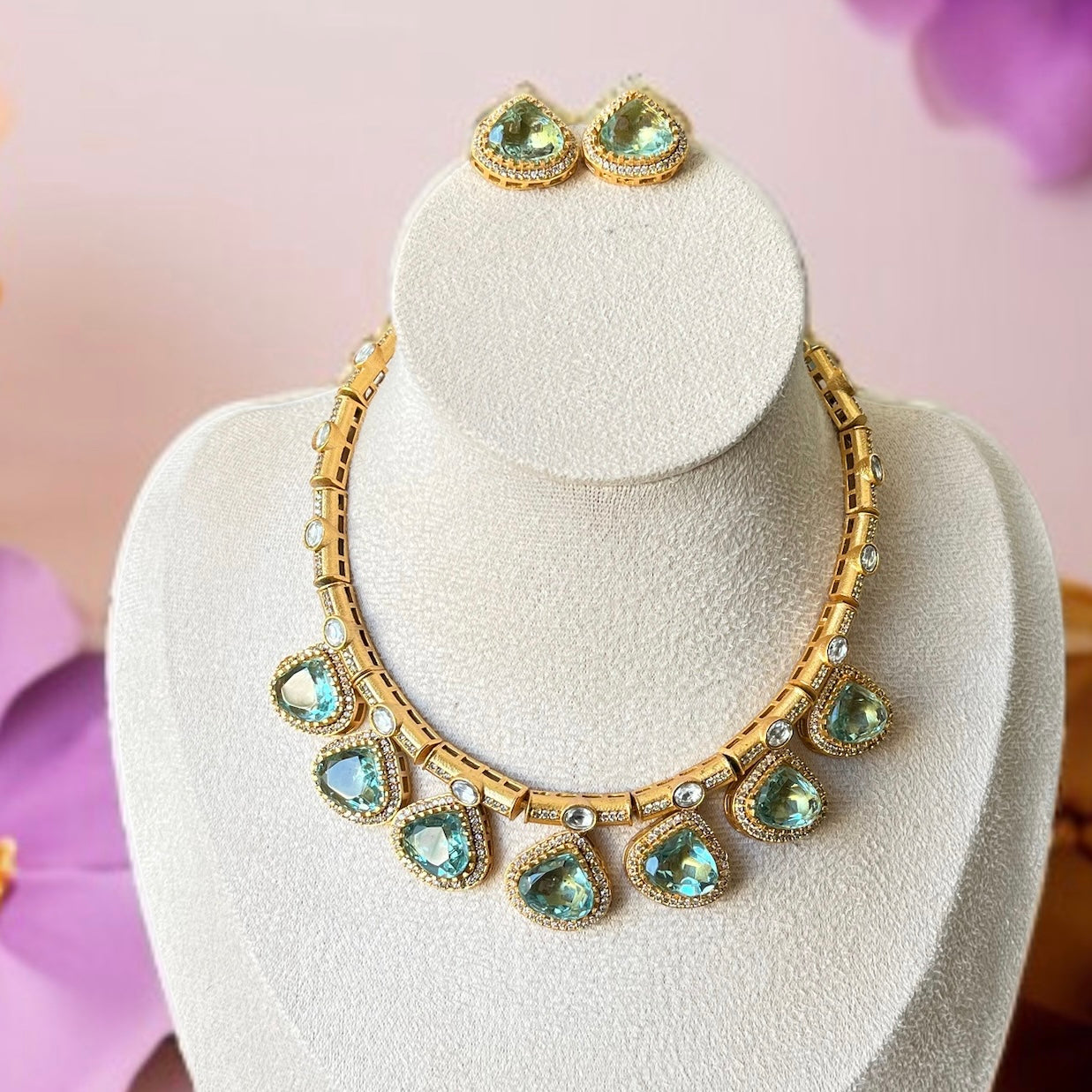 Mint Stone Necklace Set
