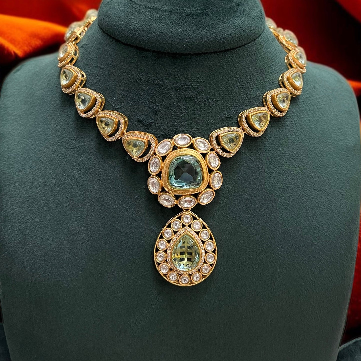 Mint Stone Necklace Set