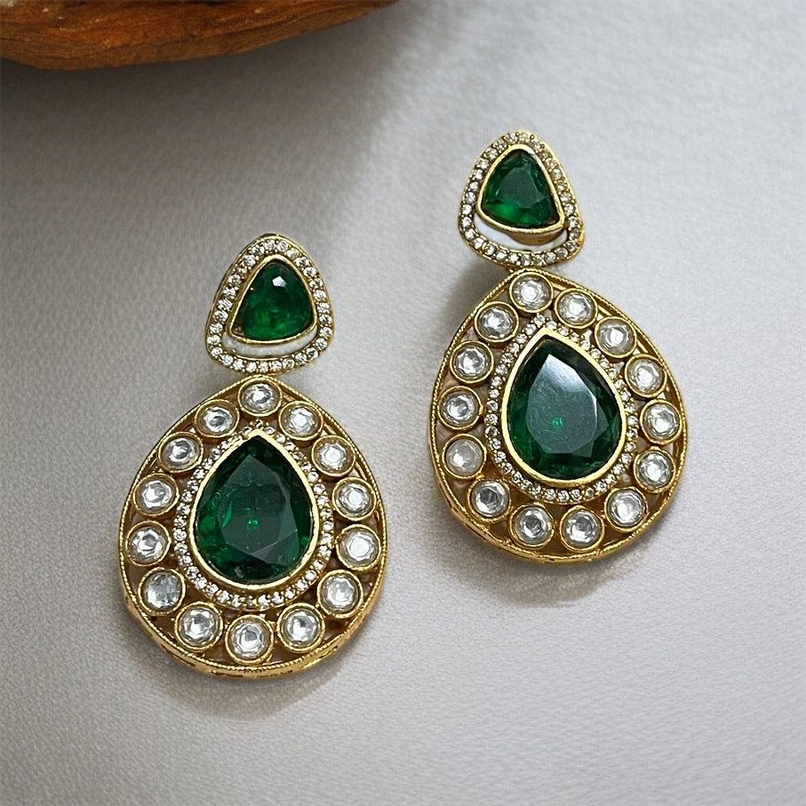 Green Stone Necklace Set