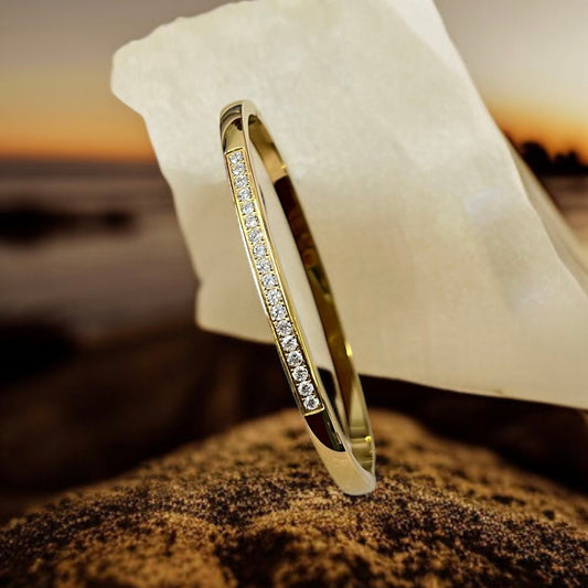 AD Studded Sleek Gold Bracelet