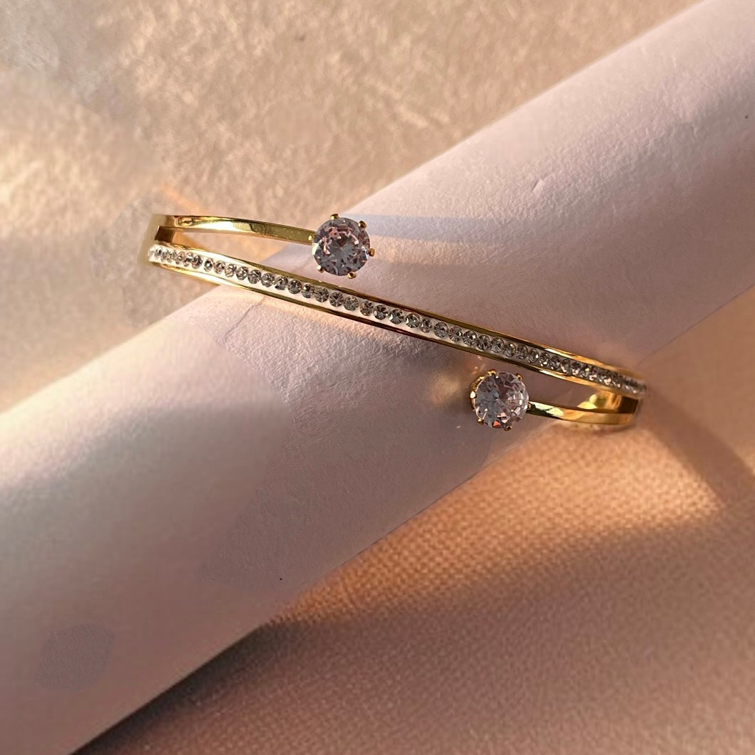 AD Studded Sleek Gold Bracelet