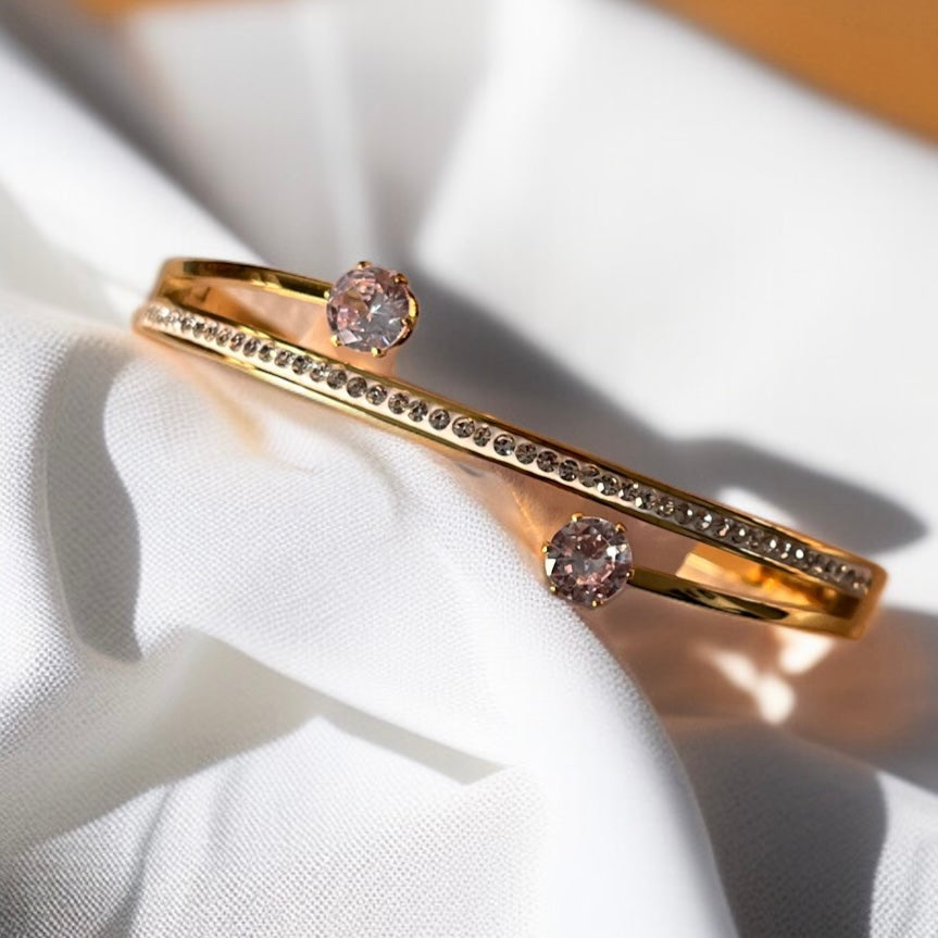 AD Studded Sleek Gold Bracelet