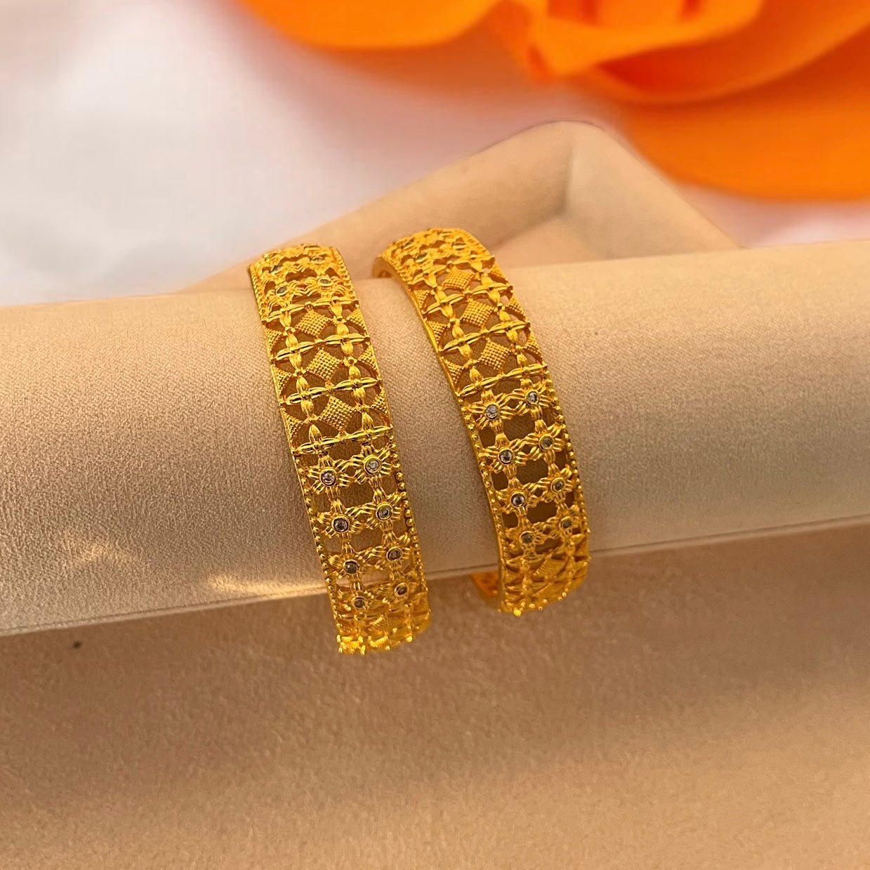 Set of 2 Gold Bangles