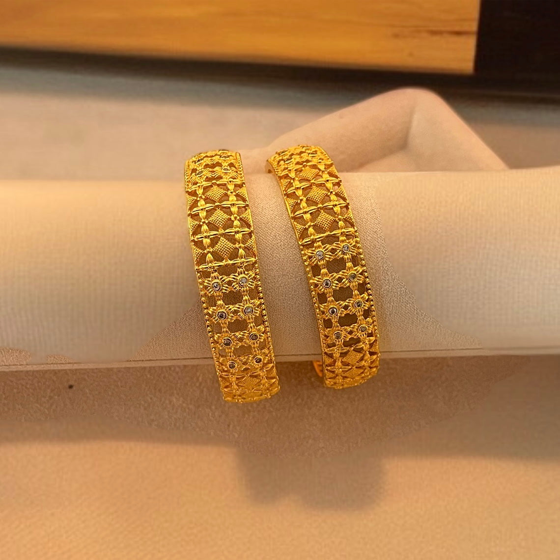 Set of 2 Gold Bangles