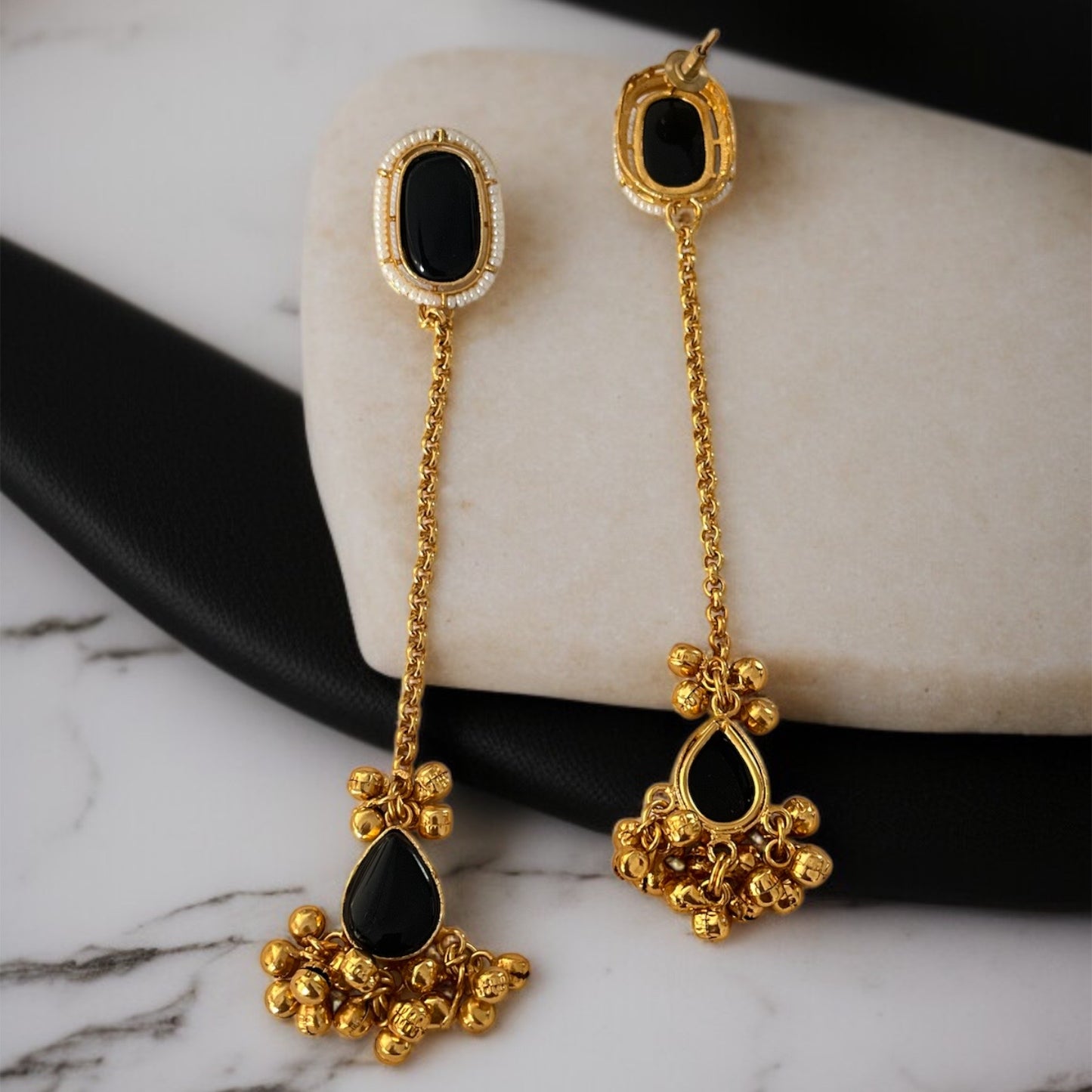 Sleek Ghungroo Kashmiri Earrings