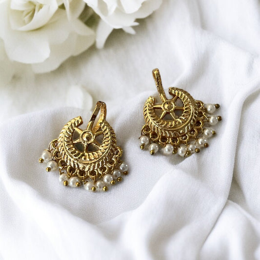 Pearl Hanging Brass Bugadi