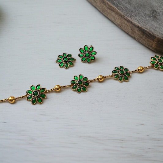 Green Flower Necklace Set