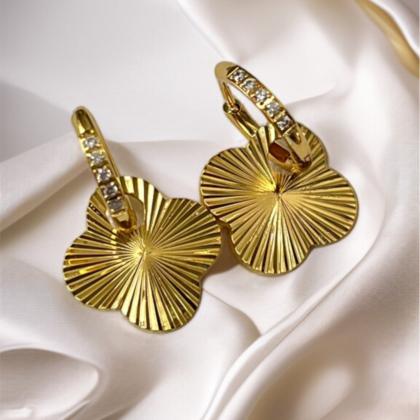 2 in 1 Clover Huggies Earrings