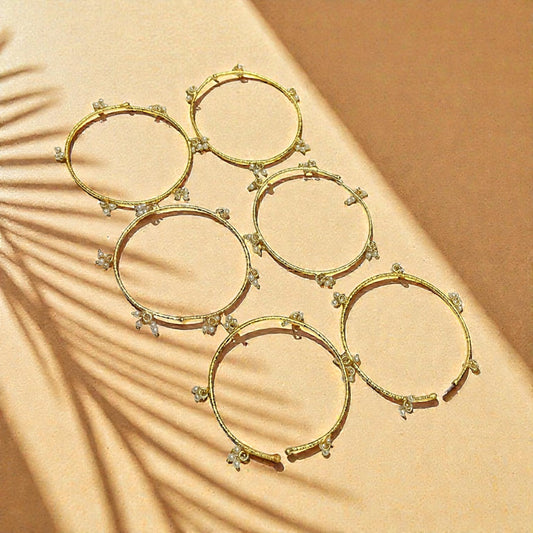 Set of 6 sleek bangles