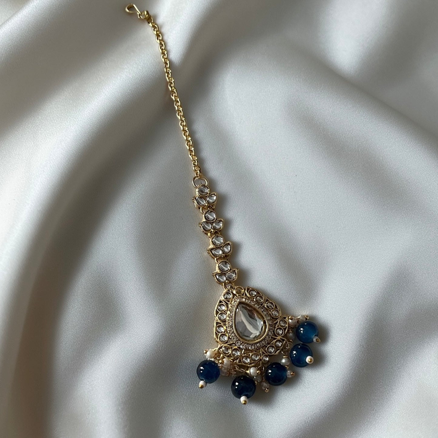 Kundan Beaded Maang Tikka Necklace Set