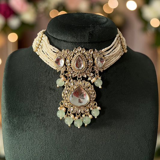 Kundan Beaded Maang Tikka Necklace Set