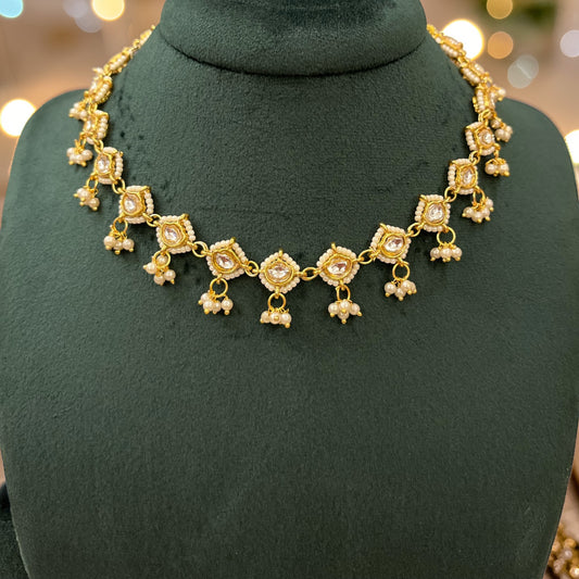 Kundan Maang Tikka Necklace Set