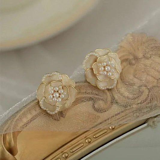 White Flower Studs Earrings