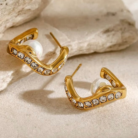 AD Studded Pearl  Earring