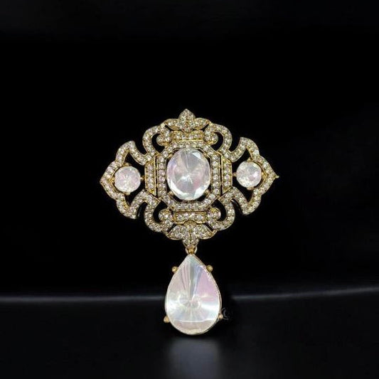 Janvi Kapoor Inspired Brooch
